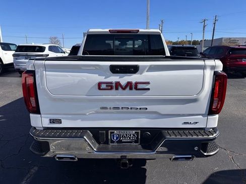New 2026 GMC Sierra 1500 SLT image 10