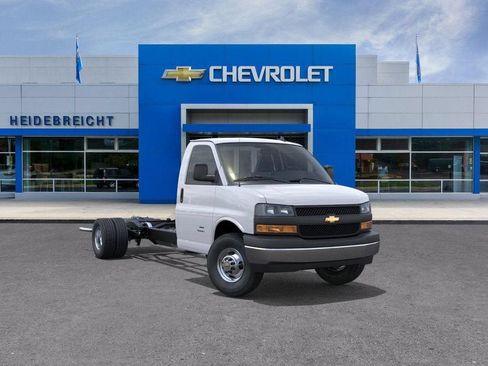 New 2025 Chevrolet Express 3500 w/ Power Convenience Package RWD image 1