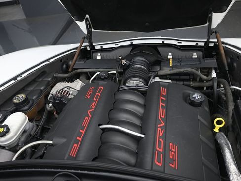 Used 2005 Chevrolet Corvette Coupe w/ Preferred Equipment Group image 22