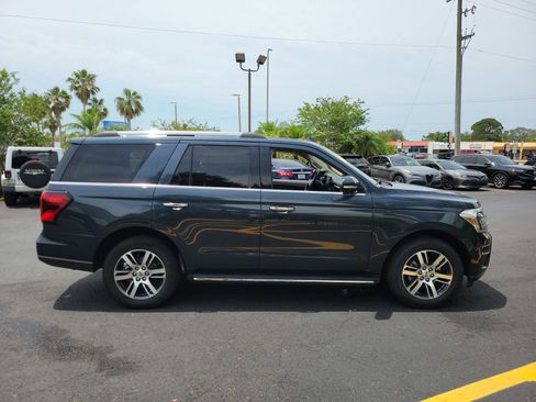 Used 2023 Ford Expedition Limited RWD image 5