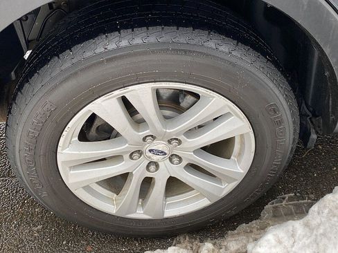 Certified 2018 Ford Explorer XLT w/ Equipment Group 202A image 16