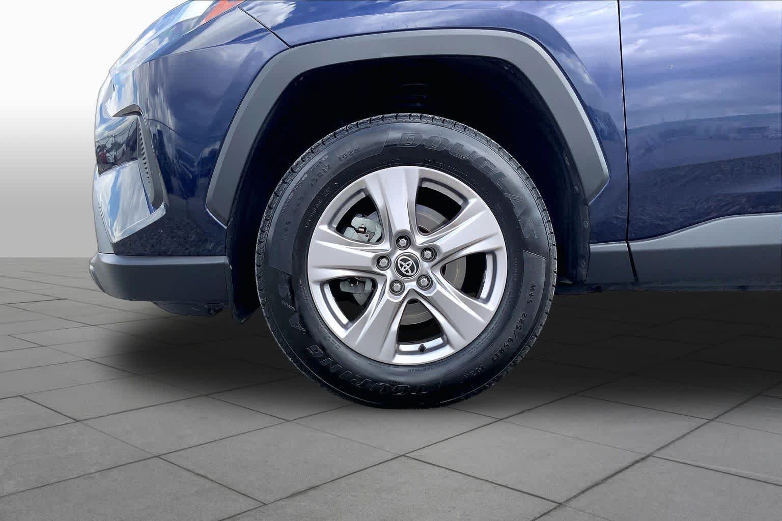 Used 2023 Toyota RAV4 XLE FWD image 11