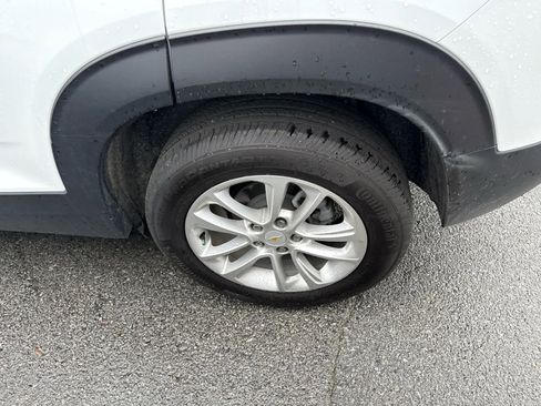 Used 2024 Chevrolet TrailBlazer LS w/ LS Confidence Package image 5