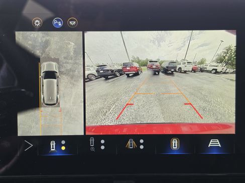 Used 2025 Chevrolet Equinox RS w/ Safety and Technology Package image 29