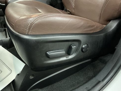 Used 2018 Toyota Sienna Limited Premium w/ Protection Package FWD image 20
