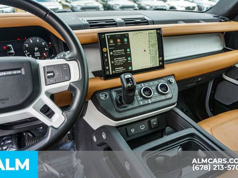 Used 2023 Land Rover Defender 130 SE AWD/4WD image 34