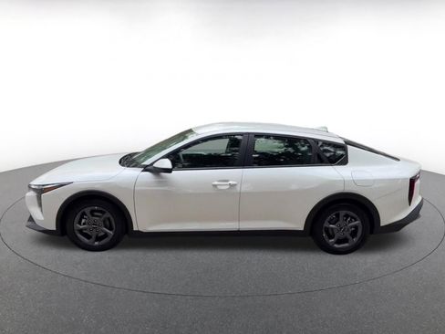Used 2025 Kia K4 LXS FWD image 14