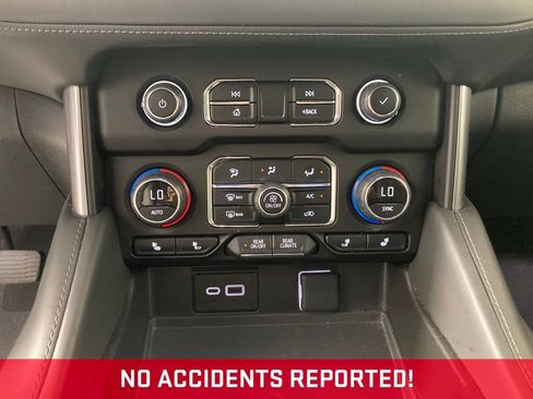 Used 2024 Chevrolet Suburban LT AWD/4WD image 9