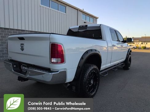 Used 2018 RAM 2500 Laramie w/ Cold Weather Group AWD/4WD image 3