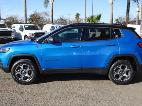 Used 2022 Jeep Compass Trailhawk w/ Trailhawk Convenience Group AWD/4WD image 5