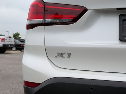 Used 2021 BMW X1 sDrive28i w/ Premium Package FWD image 11