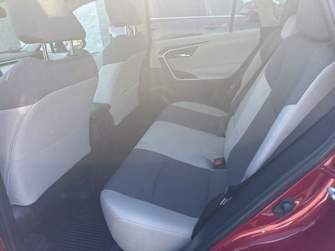 Used 2023 Toyota RAV4 XLE w/ Convenience Package image 5