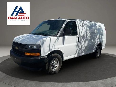 Used 2020 Chevrolet Express 2500 w/ Driver Convenience Package RWD image 1
