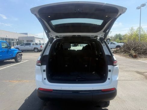 Certified 2024 Jeep Grand Cherokee L Altitude image 46