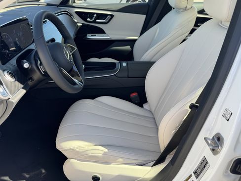 New 2026 Mercedes-Benz E 350 Sedan image 18