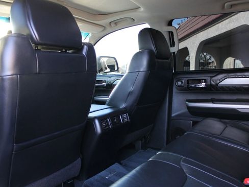 Used 2014 Toyota Tundra Platinum image 23