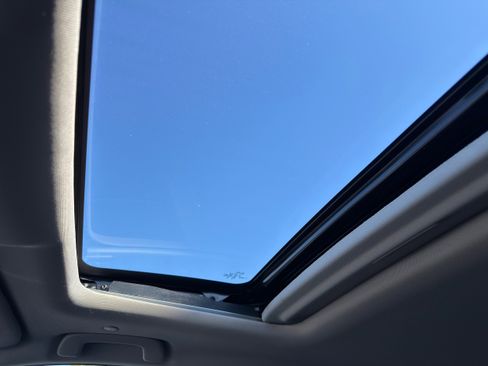 Used 2024 Honda CR-V EX-L image 36