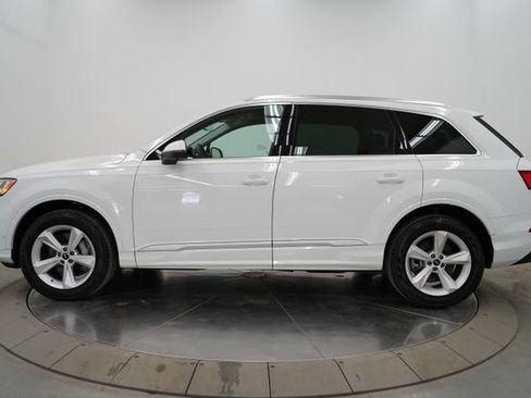 Used 2023 Audi Q7 2.0T Premium w/ Convenience Package AWD/4WD image 4