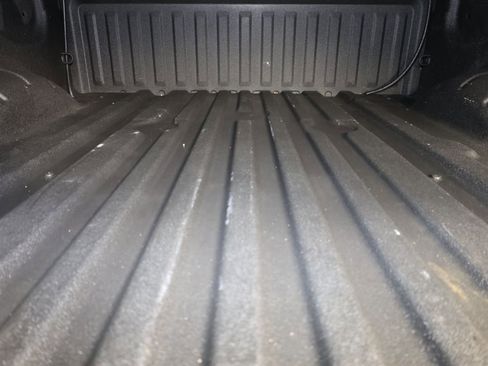 Used 2023 Nissan Titan PRO-4X w/ Pro-4x Convenience Package image 20