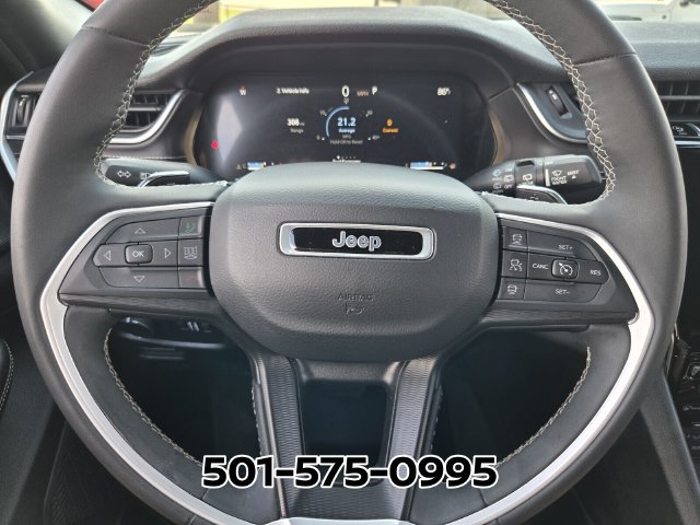 Used 2023 Jeep Grand Cherokee Altitude AWD/4WD image 32