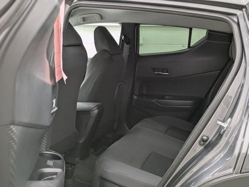 Used 2020 Toyota C-HR LE image 13