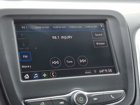 Used 2021 Chevrolet Equinox LS w/ LS Convenience Package FWD image 17