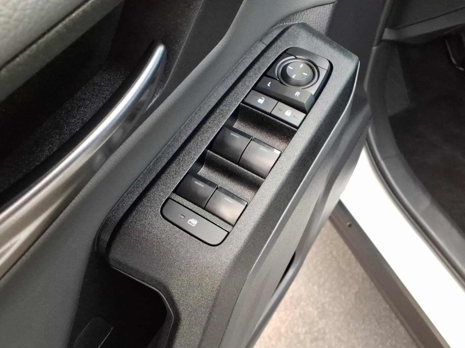 Used 2026 Toyota RAV4 SE w/ Convenience Package FWD image 14