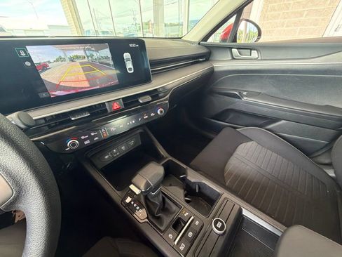 Used 2025 Kia K5 LXS FWD image 28