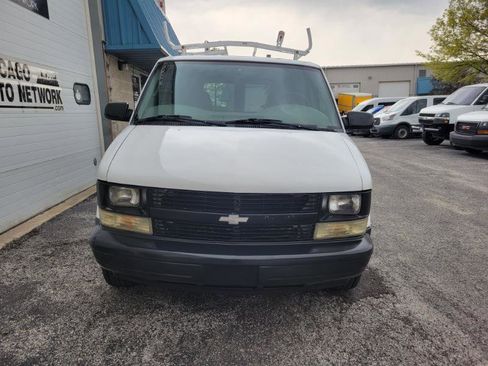 Used 2005 Chevrolet Astro w/ Convenience Package RWD image 4