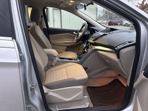 Used 2016 Ford Escape SE w/ SE Cold Weather Package image 26
