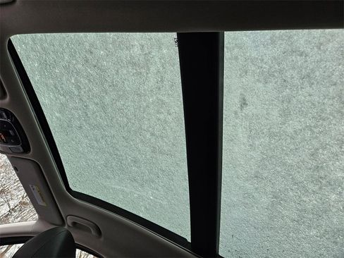 Used 2022 Hyundai Tucson Limited w/ Cargo Package image 19