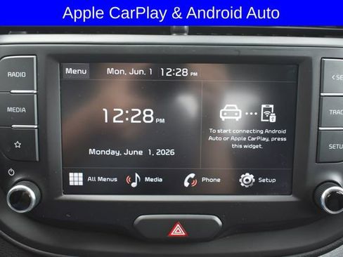 Used 2025 Kia Soul LX w/ LX Technology Package FWD image 4