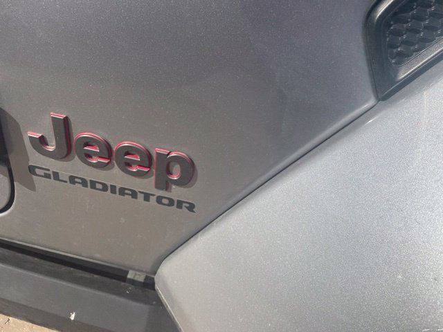 Used 2021 Jeep Gladiator Rubicon AWD/4WD image 7