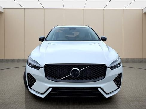 New 2026 Volvo XC60 B5 Ultra w/ Protection Package Premier AWD/4WD image 4