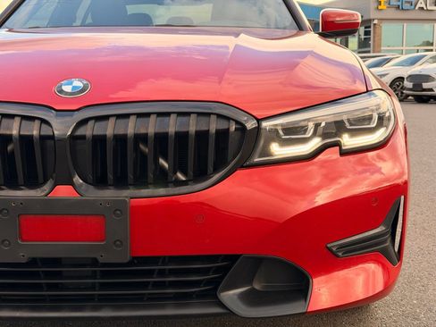Used 2019 BMW 330i xDrive Sedan w/ Convenience Package AWD/4WD image 10