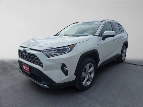 Used 2021 Toyota RAV4 Limited AWD/4WD image 7