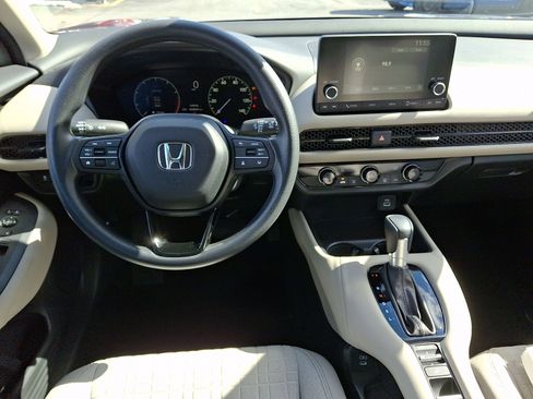 Certified 2024 Honda HR-V LX image 10