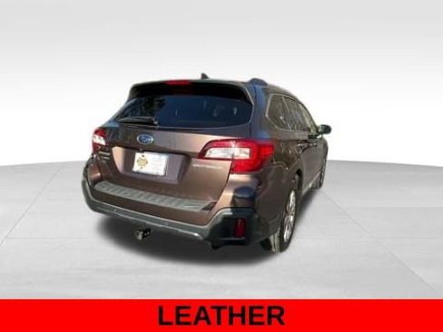 Used 2019 Subaru Outback 2.5i Touring w/ Popular Package #3A image 8