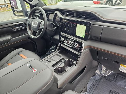 New 2026 GMC Sierra 3500 AT4 w/ AT4 Premium Plus Package AWD/4WD image 10