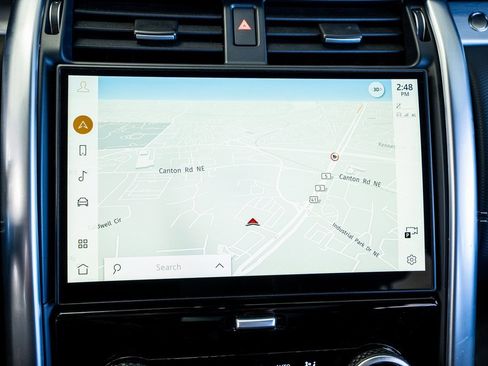 Used 2024 Land Rover Discovery Dynamic SE image 46