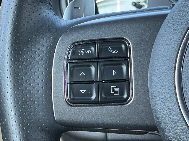 Used 2014 Dodge Challenger SXT RWD image 20
