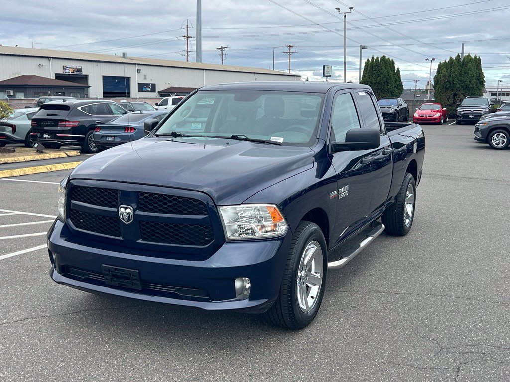 Used 2016 RAM 1500 Express RWD image 3