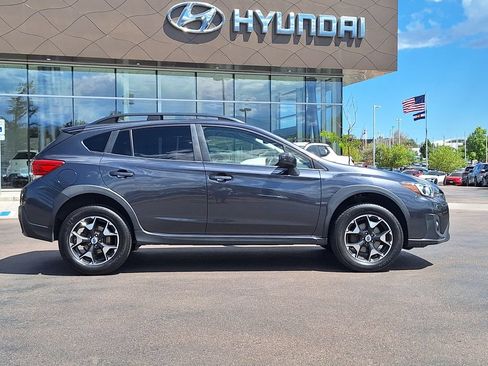Used 2018 Subaru Crosstrek 2.0i Premium w/ Popular Package #3 AWD/4WD image 2