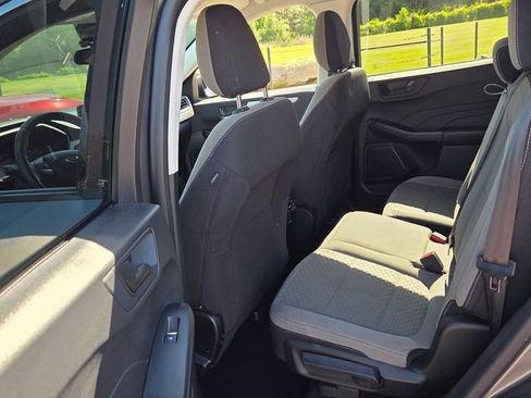 Used 2022 Ford Escape SE w/ Convenience Package FWD image 7