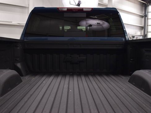Used 2024 Chevrolet Silverado 2500 LTZ w/ LTZ Premium Package AWD/4WD image 28