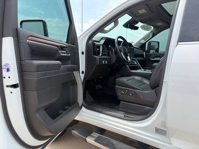 Used 2024 GMC Sierra 2500 Denali w/ Denali Reserve Package AWD/4WD image 12