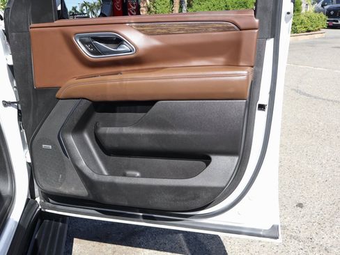 Used 2021 Chevrolet Suburban High Country w/ Premium Package image 51