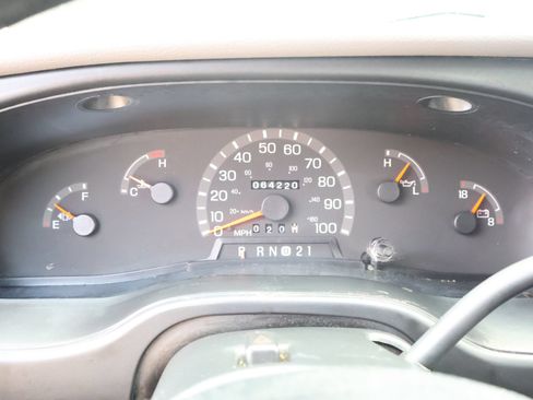 Used 2000 Ford E-150 and Econoline 150 RWD image 43