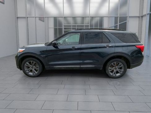 Certified 2024 Ford Explorer XLT w/ Equipment Group 202A AWD/4WD image 5