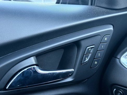 Used 2021 Chevrolet Malibu Premier FWD image 27